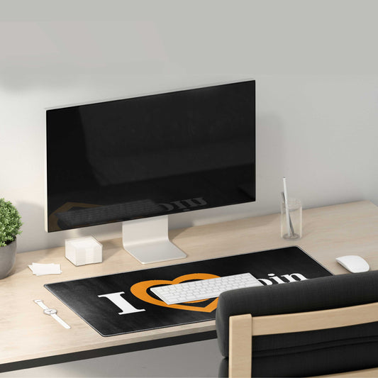 "I Love Bitcoin" Statement Gaming Mouse Pad - Crypto Enthusiast Desk Mat